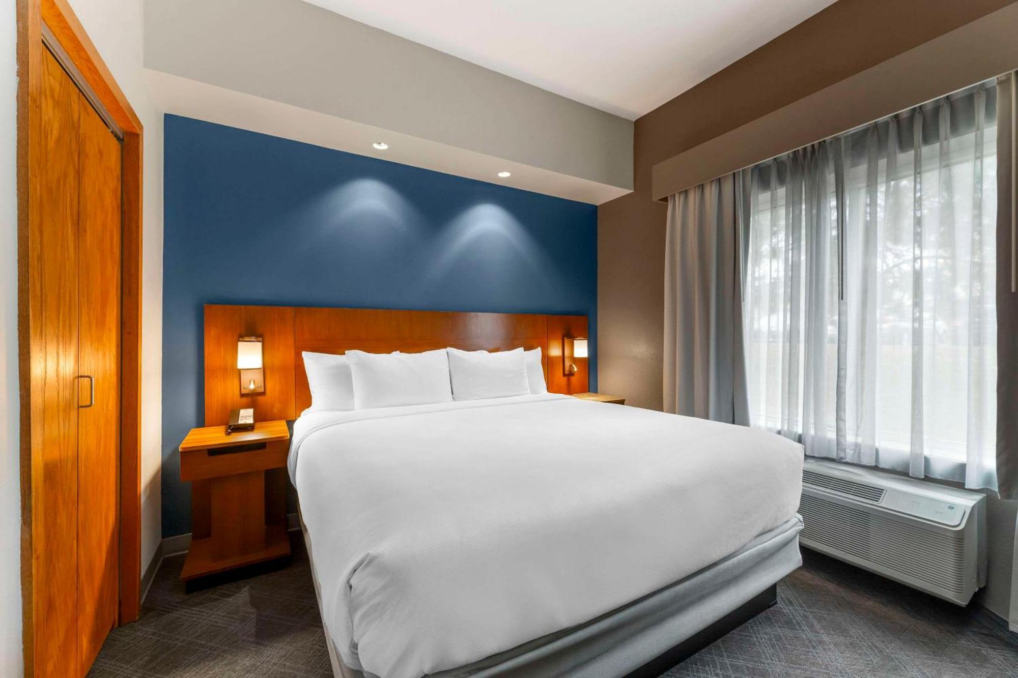 Comfort Inn & Suites Akron South Екстериор снимка