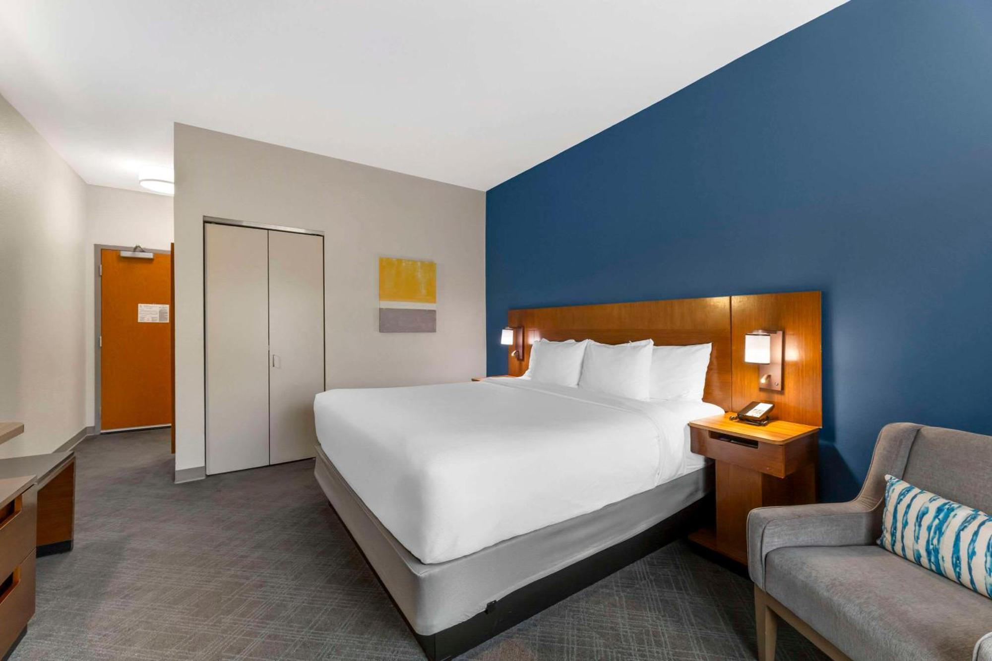 Comfort Inn & Suites Akron South Екстериор снимка