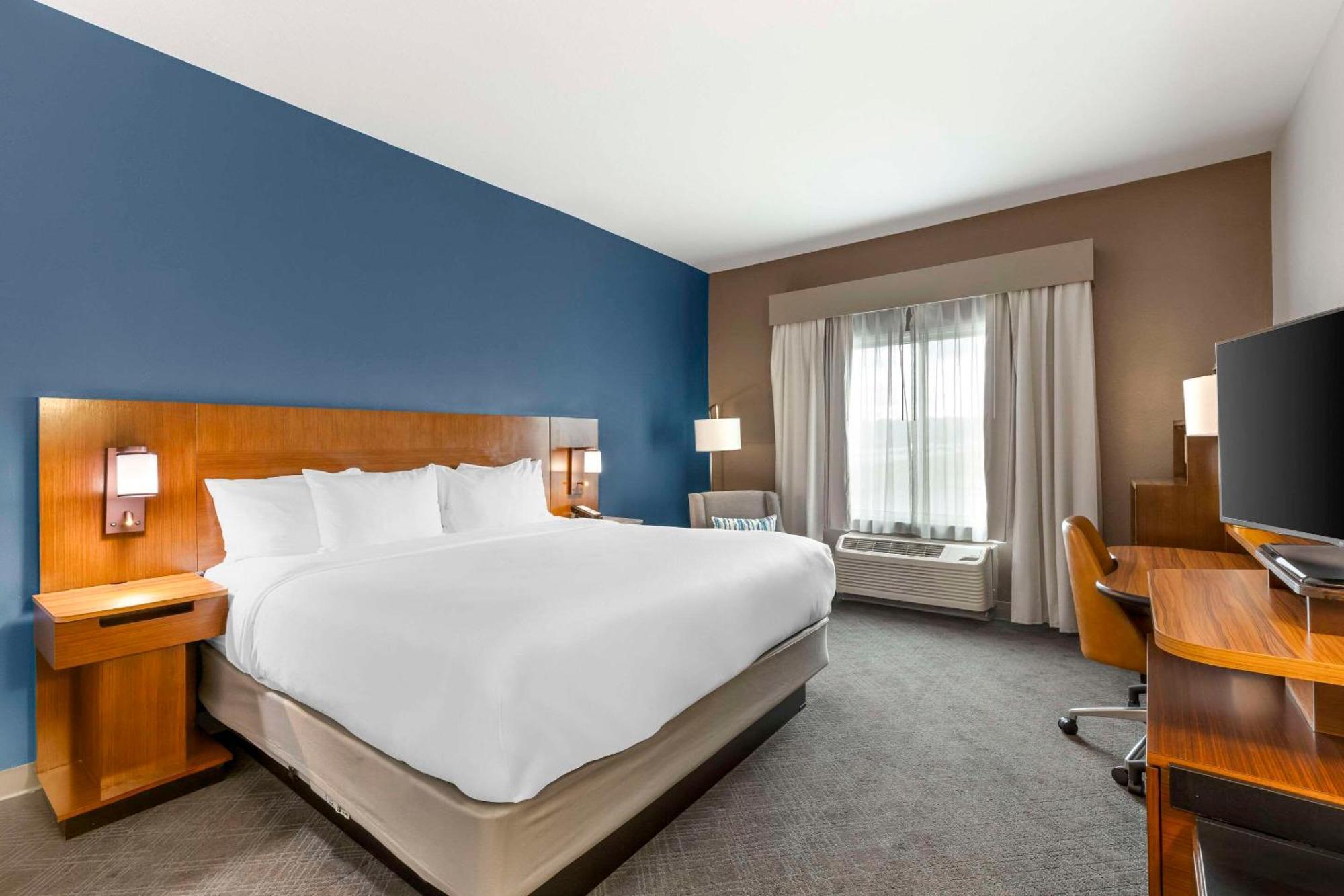 Comfort Inn & Suites Akron South Екстериор снимка
