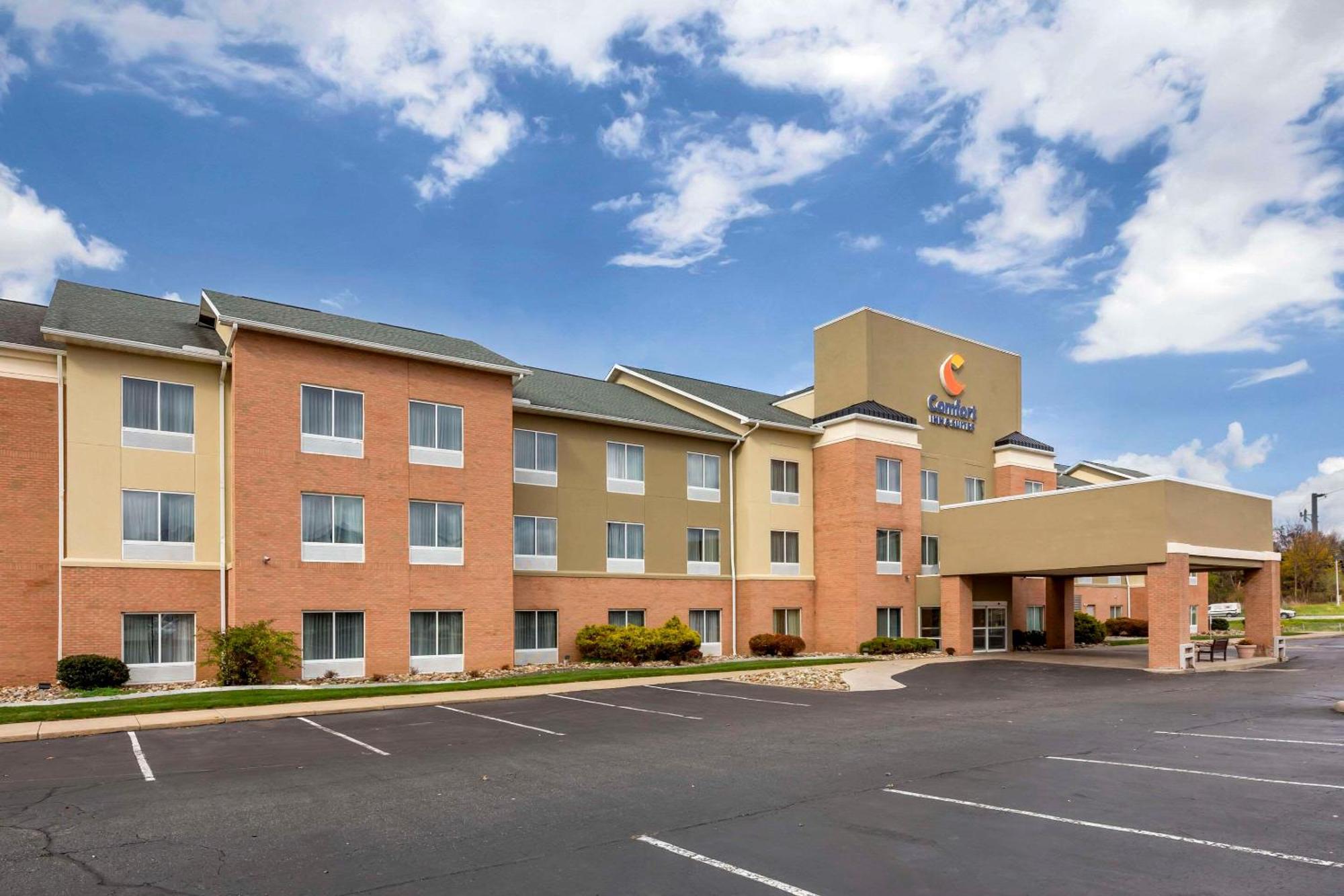 Comfort Inn & Suites Akron South Екстериор снимка