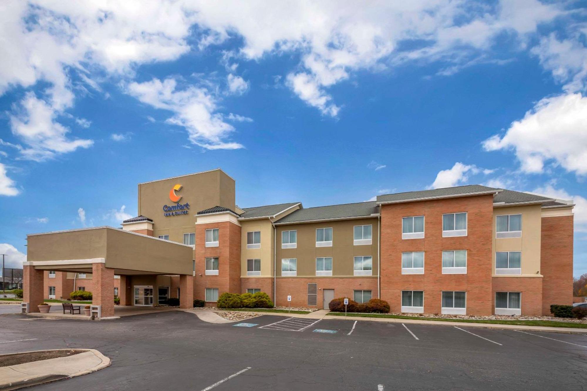 Comfort Inn & Suites Akron South Екстериор снимка