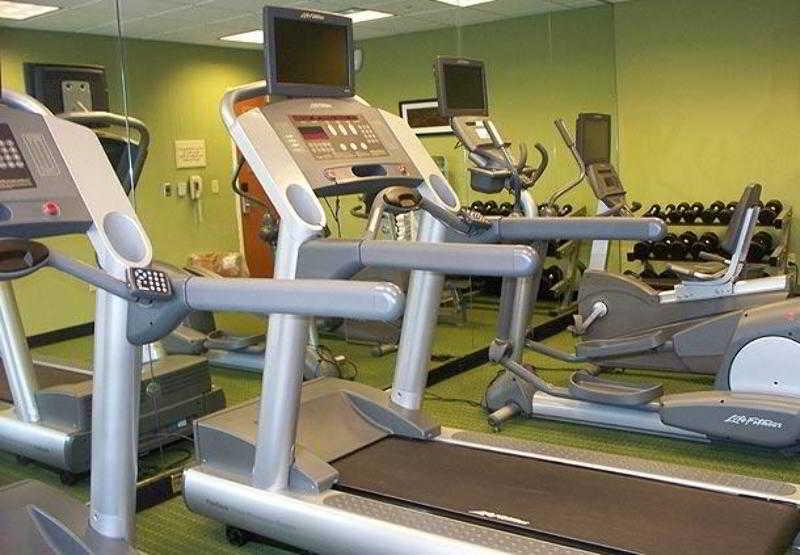 Comfort Inn & Suites Akron South Съоръжения снимка